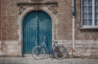 Minimalistisk cykeltur: Hvordan en sadeltaske kan revolutionere din pakning