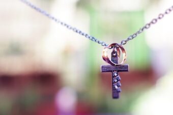 Sådan opnår du en strygefri garderobe med et dampstrygejern